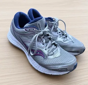 Saucony Cohesion 9 Gray Pink Running Shoes Women’s Size 10 thumbnail 1