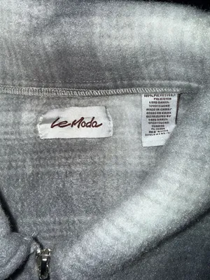 Le Moda Gray White Plaid Zip Up Fleece Jacket Cape thumbnail 2