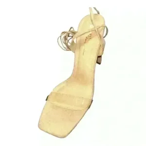 Olivia Jaymes Nude Lace Up Heels size 8.5 beautiful! thumbnail 5