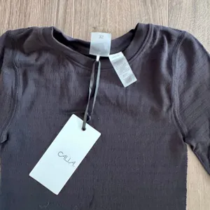 CALIA Seamless Crop Tee Elbow Sleeve Black XS Ribbed Sporty NEW thumbnail 3