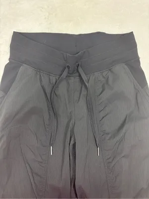 Lululemon Dance Studio Mid-Rise Jogger Black Size 6 thumbnail 4