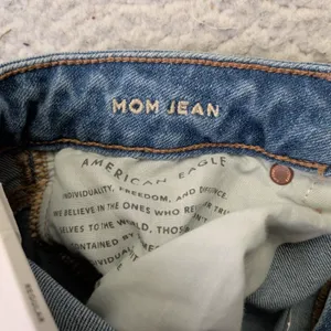 American Eagle Mom Jean High‎ Rise Washed Blue Stretch Denim Womens 0 Reg thumbnail 9
