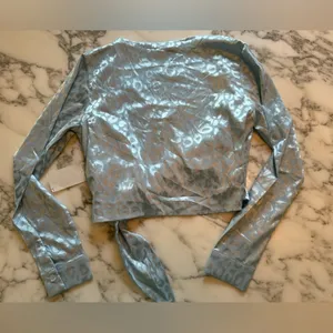 NWT ASOS DESIGN Blue Satin Jacquard Wrap Crop Top Long Sleeve V-Neck Sz S thumbnail 9