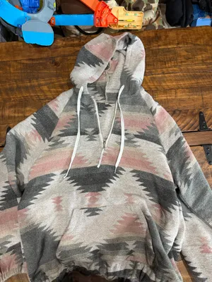Amazon Aztec Sweatsgirt thumbnail 1