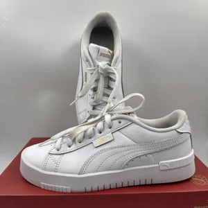 PUMA Court Sneaker, White, Women's Casual Low Top Leather Shoes Size 6.5 thumbnail 1