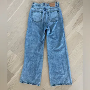 H&M Divided Distressed Wide-Leg Flare Jeans – Size 6 | Inseam 29” thumbnail 6