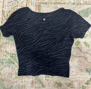 Lululemon Shirt thumbnail 2