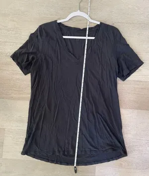 Lululemon V Neck Tee thumbnail 5