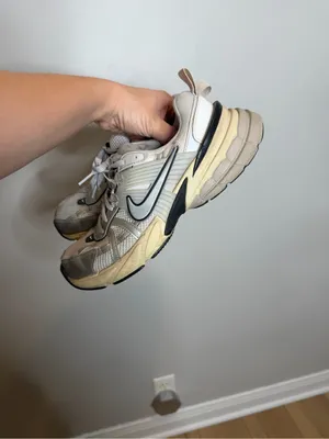 Nike V2K Run Womens 9 Summit White Metallic Silver Y2K Chunky Sneakers Shoes thumbnail 6