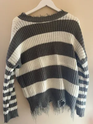 Sweater Main Strip thumbnail 5
