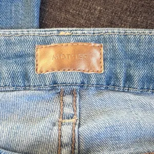 MOTHER Light Blue Straight Leg Jeans "The Looker" size 25 thumbnail 4