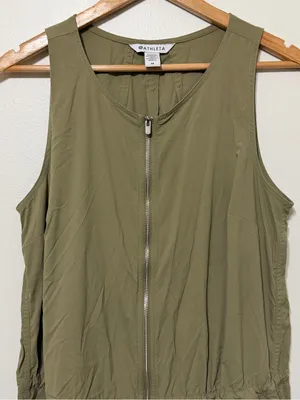Athleta Adventure Utility Zip-Front Jumpsuit Size Medium Green thumbnail 4