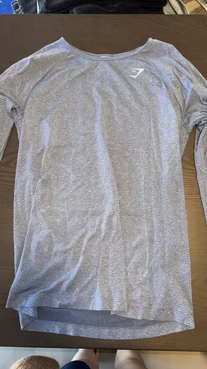 Gymshark Long Sleeve thumbnail 1