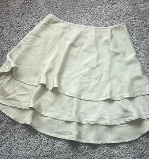 Le Lis Cream Tiered Ruffle Mini Skirt thumbnail 1