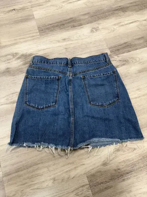 Old Navy Classic denim mini skirt thumbnail 2