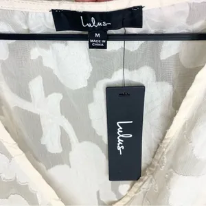 NWT Lulus Patio Date Ivory Floral Jacquard Button-Up Long Sleeve Top Size M thumbnail 11