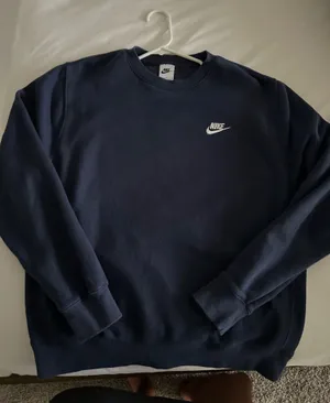 Nike Crewneck thumbnail 1