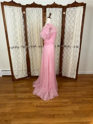 Pretty Vintage 1970s Pink Ruffle Union Made Prom/Bridesmaid Gown thumbnail 5