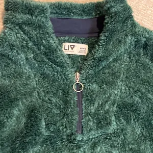 Liv Outdoor Cozy Green Fleece Pullover women’s size medium thumbnail 2
