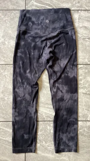 Lululemon Align High Rise Crop 21 Diamond Dye Pitch Grey Graphite Grey Size 4 thumbnail 1