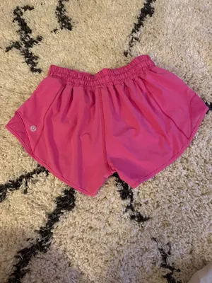 Sonic Pink Lululemon Hotty Hot 2.5" thumbnail 2