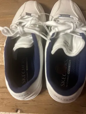 NWT Skechers White and Navy women's shoes size 8 thumbnail 4