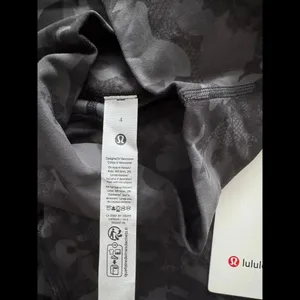 Lululemon Align High Rise 28” Hidden Heritage Lace Black Multi Size 4 NWT thumbnail 6
