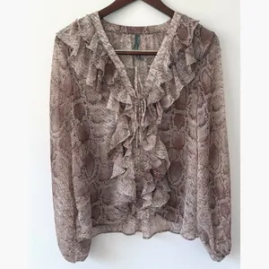 Anthropologie Snake Print Ruffled V-Neck Long Sleeve Ruffle‎ Blouse Size L thumbnail 3