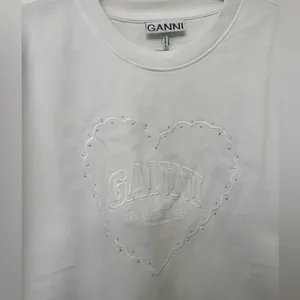 NWT GANNI Heavy Cotton Heart T-Shirt | Oversized Drop Shoulder Graphic Tee thumbnail 7