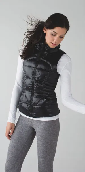 Lululemon Fluffin Awesome Goose Down Vest Shine Black Size 6 Puffer Winter Ski thumbnail 1