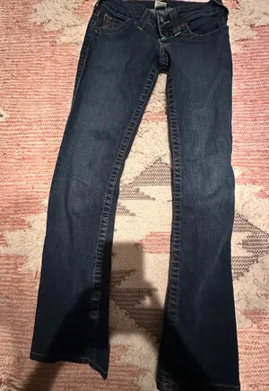 True Religion Dark Wash Bootcut Jeans size26 insean 27.5 in thumbnail 1