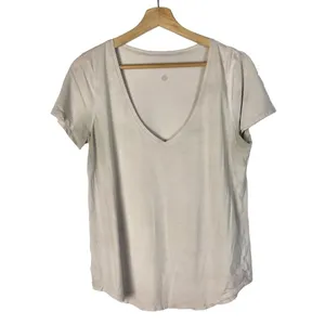Lululemon Love Tee V Pink Glow Short Sleeve Athletic T-Shirt 6‎ thumbnail 3