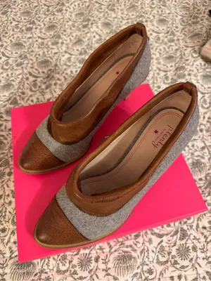 Plenty by Tracy Reese Gray Wool and Brown Leather Cap-Toe Heels thumbnail 2