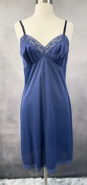 VTG Vanity‎ Fair Full Slip Dress Women 34 Lace Silky Minimal Indie Coquette 80s thumbnail 1