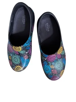 Crocs Neria Pro II Graphic Clogs non slip Mandala Paisley cottagecore kitchen thumbnail 4