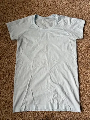 Lululemon Swiftly Tech Short Sleeve thumbnail 1