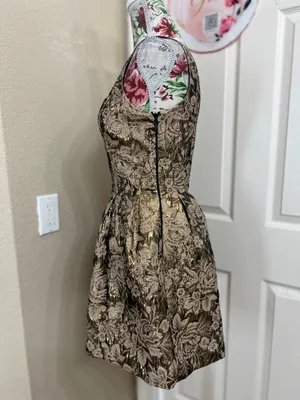 Soieblu Gold Metallic Floral Fit-and-Flare Dress size S thumbnail 4