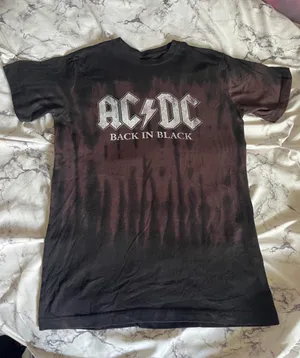 AC/DC Back in Black tee Size XS thumbnail 1