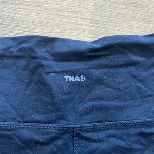 Aritzia Biker Shorts thumbnail 3