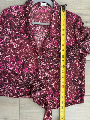 Wilfred Aritzia Silky Tie Front Button Down Abstract Brown Fuschia Blouse Small thumbnail 10