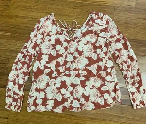 Billabong Winding Roads Top Womens‎ Small Floral Blouse Long Sleeve Tie Neck thumbnail 1