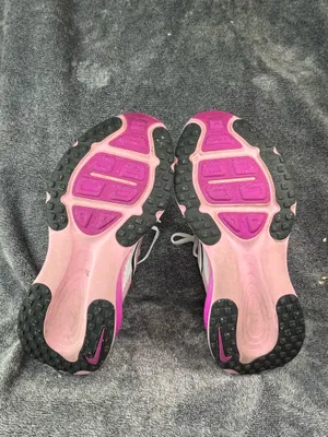 Nike Air Zoom Vomero 18 Summit White Elemental Pink Women Size 9 Running Shoes HM6804-105 thumbnail 8