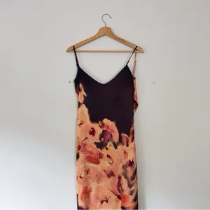 House of CB Mariamma Dark Brown Floral Printed Satin Maxi Dress thumbnail 12