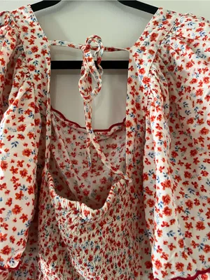 Old Navy Red White Floral Peasant Top XL Cottagecore Flutter Sleeve Prairie thumbnail 6