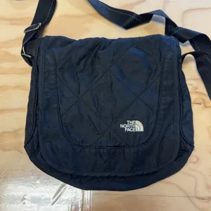 The North Face Quilted Crossbody Messenger Bag Black Nylon ABKZ T196 T596 Unisex thumbnail 3