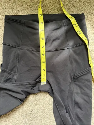 Lululemon Fast And Free Short 10" *Non-Reflective in Black Size 2 Running thumbnail 6