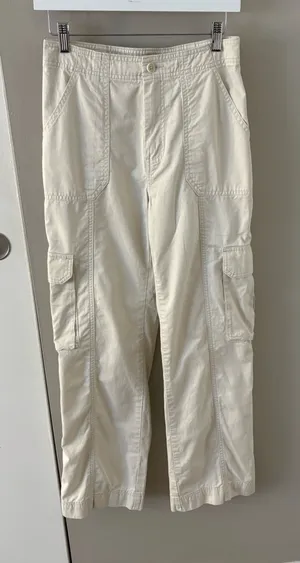 Abercrombie & Fitch High-Rise Cargo Pants thumbnail 1