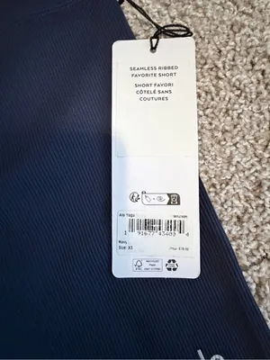 Alo seamless ribbed favorite shorts 5" inseam size xs in navy NWT thumbnail 7