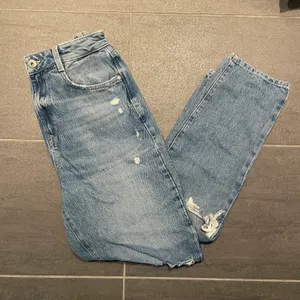 ZARA high waisted straight leg jeans thumbnail 1