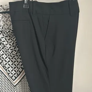 Banana Republic Women’s Martin Fit Stretch Wool Blend Black Office Trousers thumbnail 3